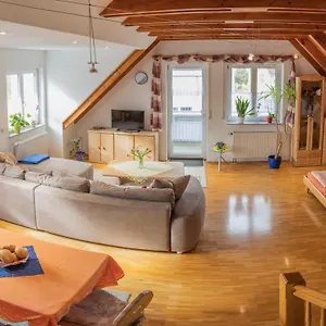 Apartment / Christ