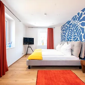 Apartment Bunter Hund - Zentrales Apartment, Parkplatz, Wintergarten, Kinderzimmer